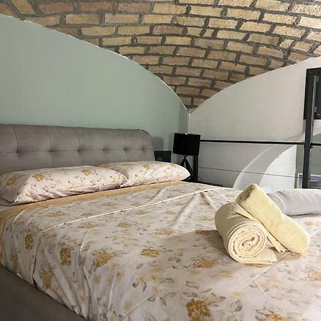 La Rosa Di Roma Colosseo Lejlighed Eksteriør billede